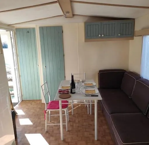 Apartman Mobil-home Dans Un Beau Cadre A 15 Km Des Plages. *